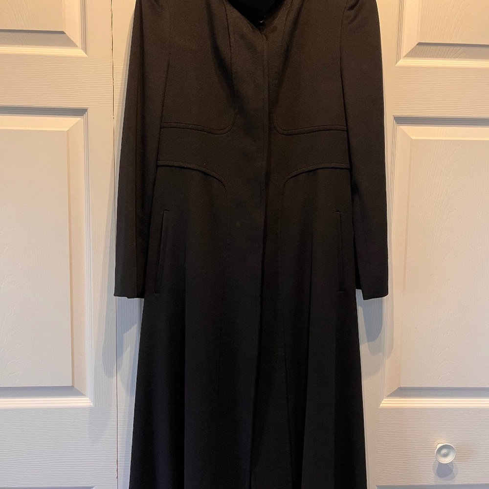 Max Mara  100% Wool CoatFunnel Neck Black Size US 8